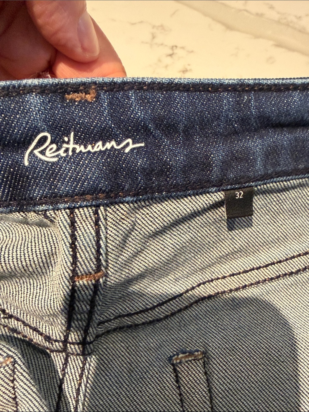 Reitmans Wide-Leg Jeans in Deep Blue Denim - Picture 3 of 5